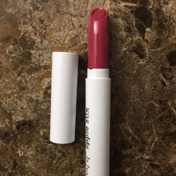 NWOB Colourpop LIppie Stix SONGBIRD Lipstick - Picture 2 of 2